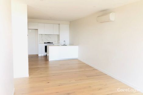 Property photo of 204/77 Queens Road Melbourne VIC 3004