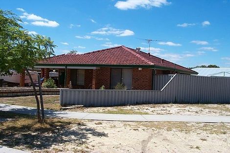 7 Boorabbin Pl, Ballajura, WA 6066