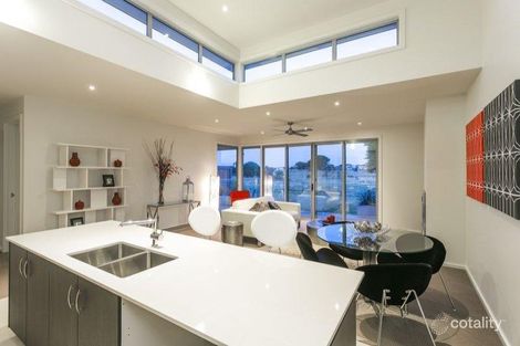 Property photo of 2/11 Plantation Drive Connewarre VIC 3227