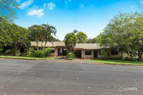 1-2 Crown Cl, Malanda, QLD 4885