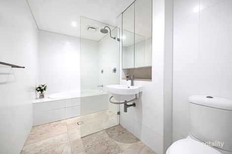 Property photo of 16/18-22 Diamond Bay Road Vaucluse NSW 2030