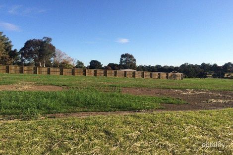 113 Montpelier Dr, The Oaks, NSW 2570