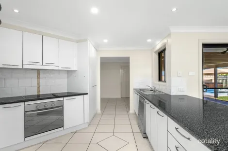 Property photo of 15 Yellowfin Avenue Old Bar NSW 2430