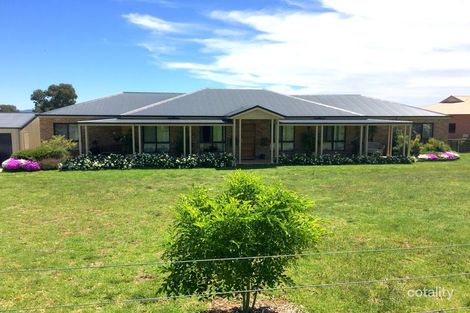 3 Gower Hardy Cct, Cowra, NSW 2794