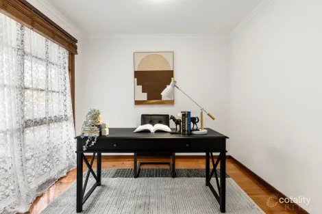 Property photo of 1 Maverick Close Doncaster VIC 3108