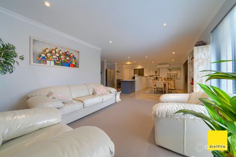 Property photo of 20 Cleave Close McKail WA 6330