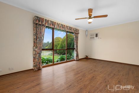 Property photo of 8 Roscrea Road Melton VIC 3337
