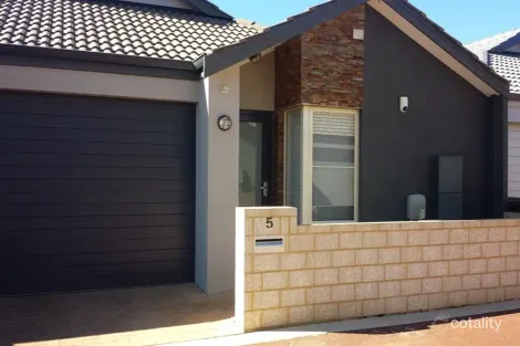 Property photo of 5 Clonmel Cove Ridgewood WA 6030