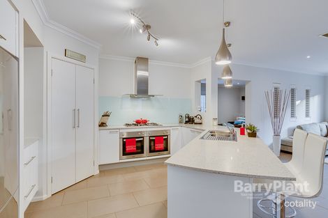 Property photo of 47 Balmain Circuit Taylors Hill VIC 3037