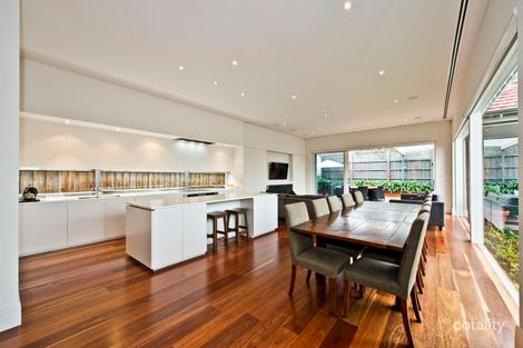 Property photo of 19 Dorrington Avenue Glen Iris VIC 3146