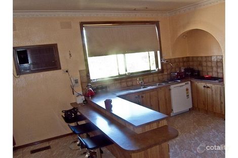 Property photo of 2 Calypso Place Thomastown VIC 3074