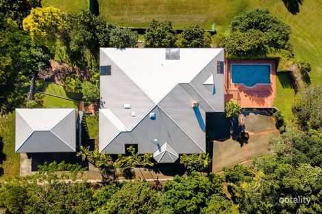 Property photo of 8 Garrawin Court Clear Mountain QLD 4500