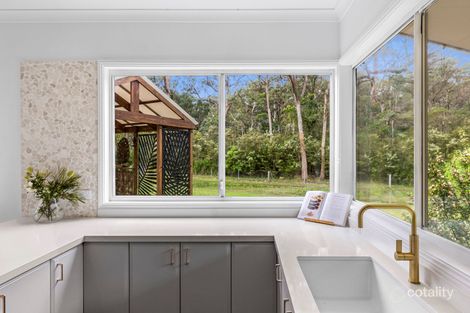 Property photo of 4 The Inlet Mossy Point NSW 2537