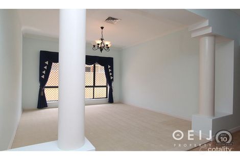 Property photo of 27 Cotoneaster Ramble Stirling WA 6021