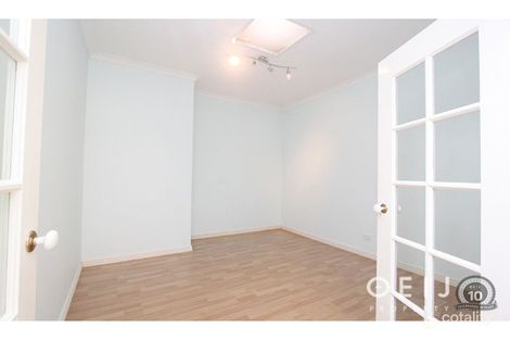 Property photo of 27 Cotoneaster Ramble Stirling WA 6021