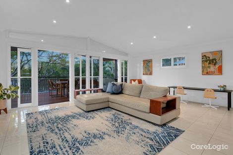 Property photo of 33 Burns Parade Chapel Hill QLD 4069
