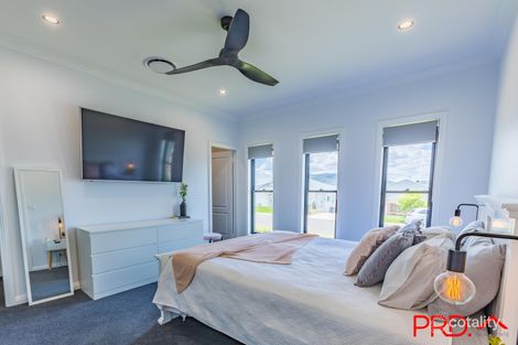 Property photo of 16 Galah Drive Calala NSW 2340