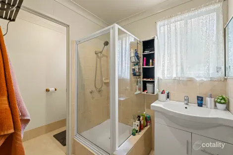 Property photo of 1/18 Glendower Street Mount Lofty QLD 4350