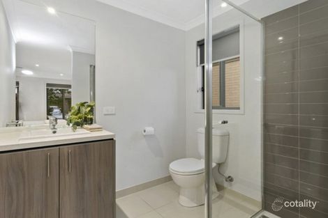 Property photo of 13 Daybreak Avenue Armstrong Creek VIC 3217