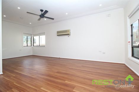 Property photo of 25 Omaroo Avenue Doonside NSW 2767
