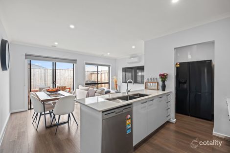 Property photo of 30 Louvre Road Bonnie Brook VIC 3335