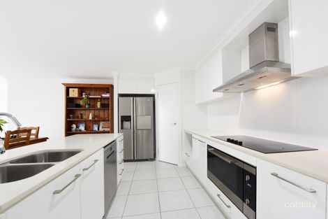 Property photo of 1/2 Haslewood Crescent Meridan Plains QLD 4551