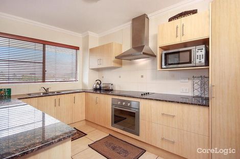 Property photo of 15/16-18 Smith Street Cairns North QLD 4870