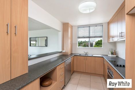 Property photo of 25/36 Jerdanefield Road St Lucia QLD 4067