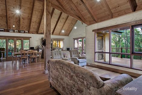 Property photo of 70 Rangeview Road St Andrews VIC 3761