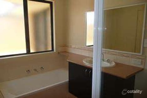 Property photo of 30 Weyba Turn Ellenbrook WA 6069