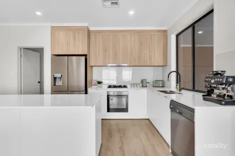 Property photo of 4 Flinders Street Angle Vale SA 5117