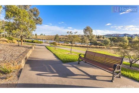 Property photo of 22 Riverside Drive Craigieburn VIC 3064