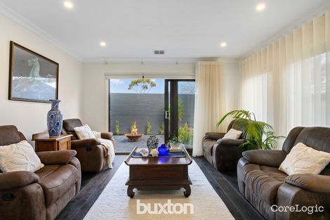 Property photo of 4 Adrian Street Bentleigh East VIC 3165