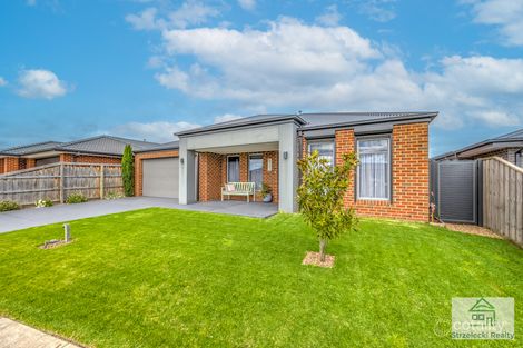 Property photo of 18 St Helena Way Moe VIC 3825