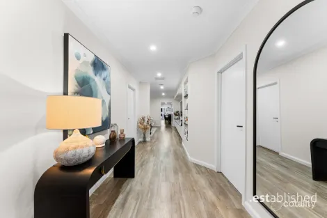 Property photo of 17 Middle Park Drive Point Cook VIC 3030
