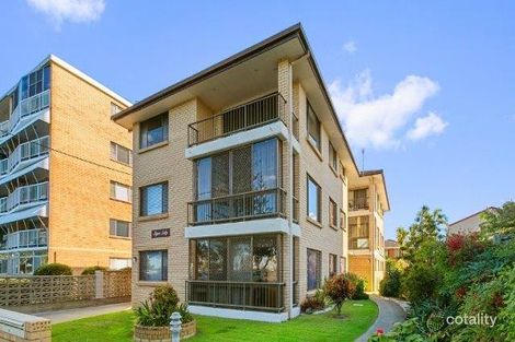 Property photo of 4/228 Marine Parade Labrador QLD 4215