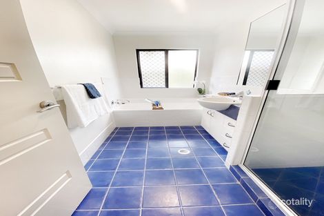 Property photo of 17 Grosskreutz Avenue Marian QLD 4753