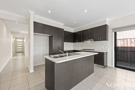 Property photo of 7 Cabarita Crescent South Morang VIC 3752