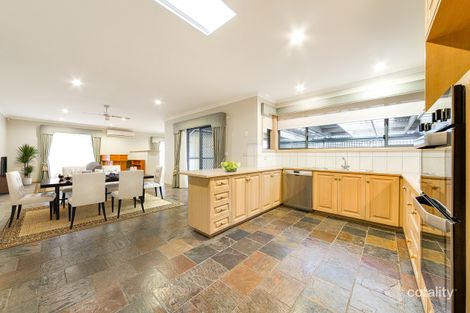 Property photo of 3 Loganberry Close Cranbourne North VIC 3977