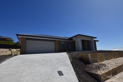 52 Gleneagles Dr, Newborough, VIC 3825