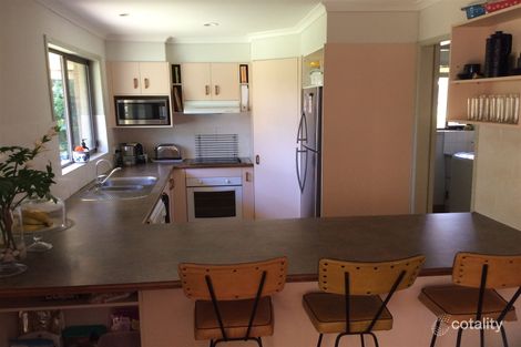 Property photo of 19 Dunkeith Avenue Benowa QLD 4217