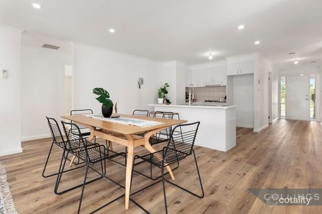 Property photo of 76 Hayfield Road Roxburgh Park VIC 3064