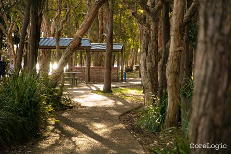 27 Bareki St, Wurtulla, QLD 4575