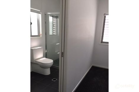 Property photo of 2/10 Lakewood Avenue Parkinson QLD 4115