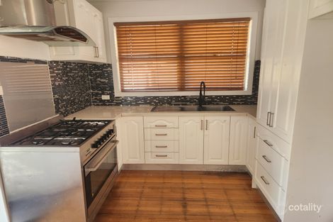 Property photo of 20 Pyalong Crescent Dallas VIC 3047
