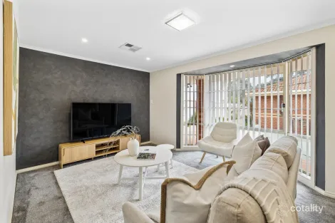 Property photo of 2/62 Cowper Avenue St Albans VIC 3021