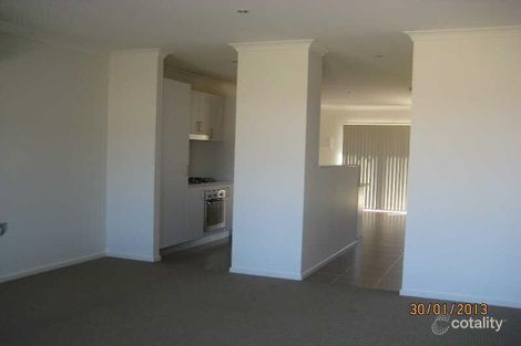 Property photo of 42 Etheridge Lane Craigieburn VIC 3064