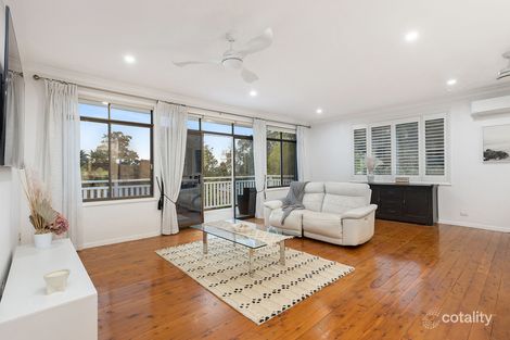 Property photo of 33 Wellington Drive Balgownie NSW 2519