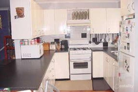 Property photo of 30 Grevillea Crescent Berkeley Vale NSW 2261