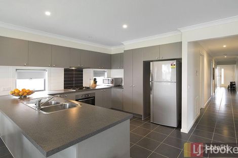 Property photo of 56 Silverwattle Drive Lyndhurst VIC 3975